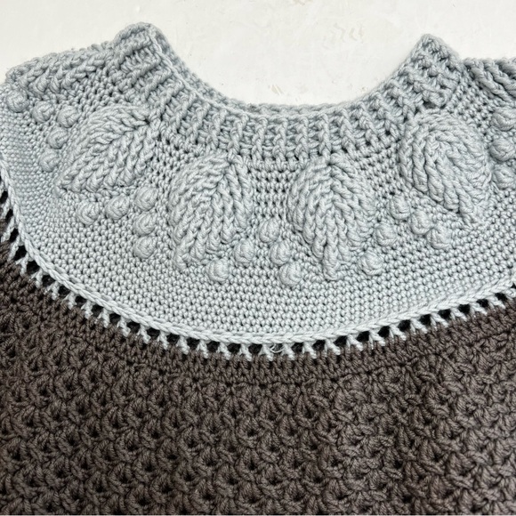 Handmade Leaves & Berries Sky Blue and Gray Sweater - Picture 5 of 5